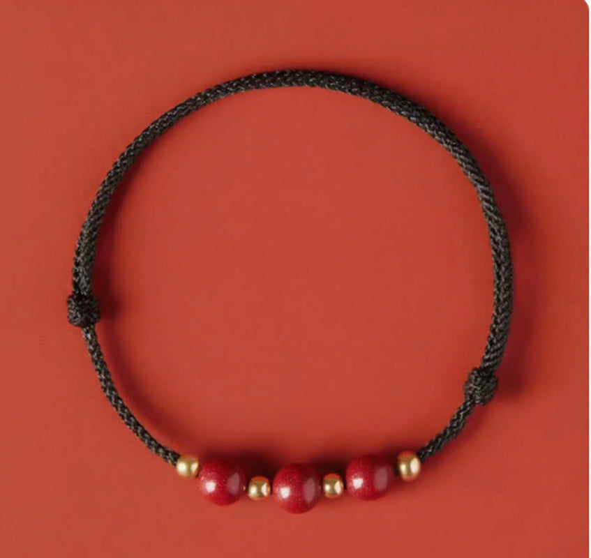 [Complete. Bracelet]