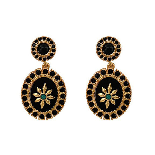 Retro fashion light luxury earrings