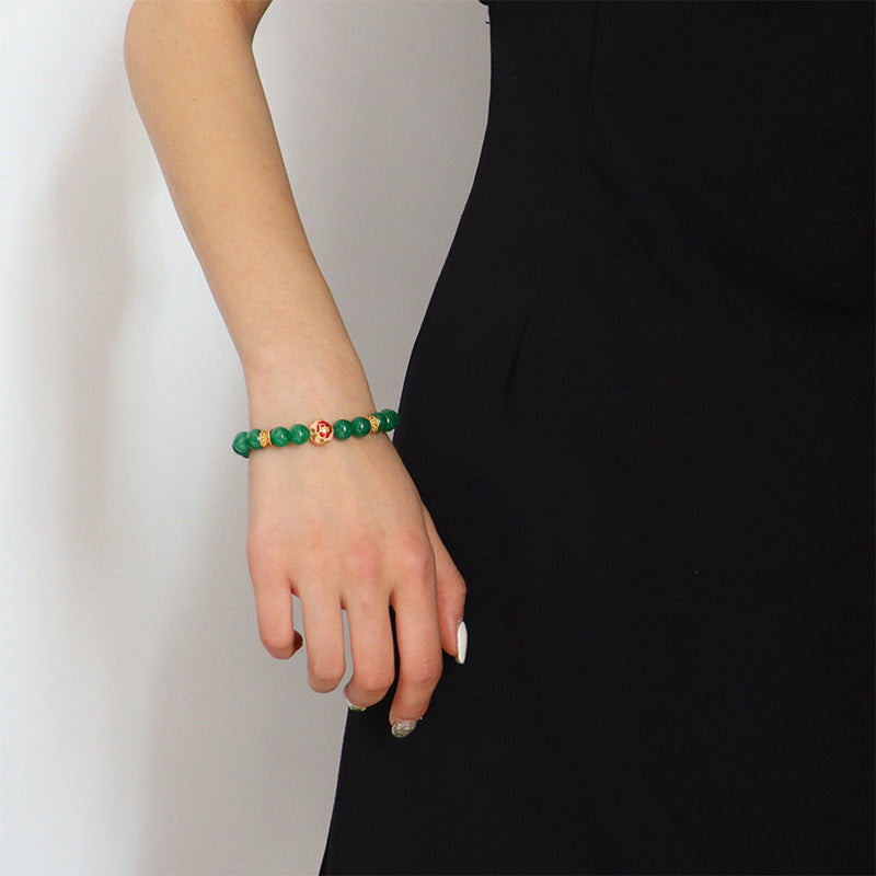 Give you a rose, and your hands will have a ingering fragrance - natural stone bracelet
